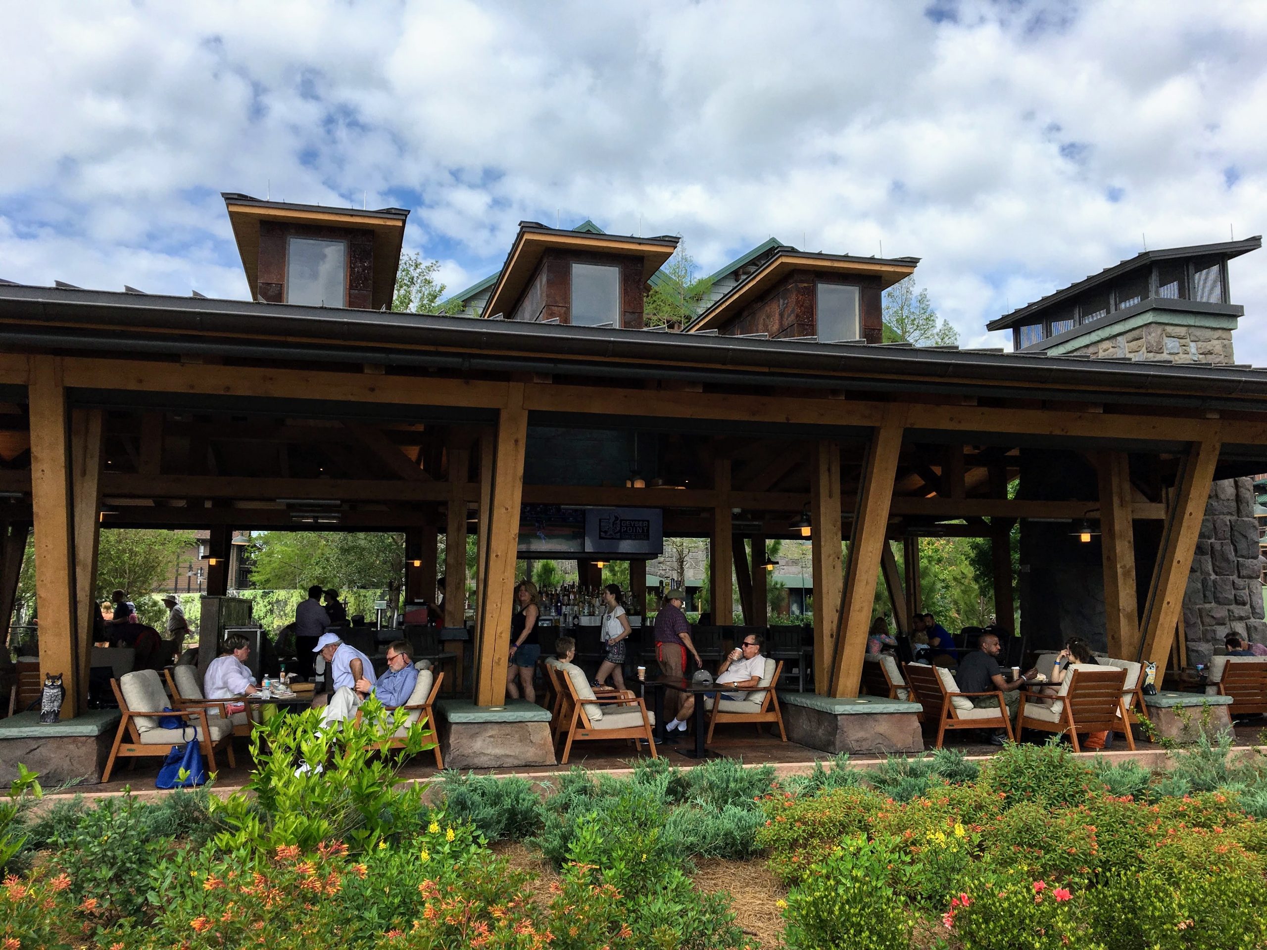 Where To Soak Up Disney Atmosphere Ep 722 Resortloop Com